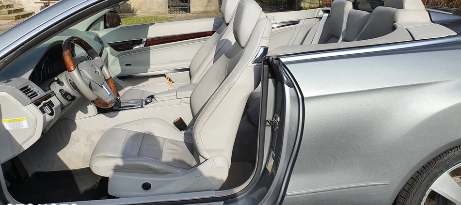 Mercedes-Benz Klasa E cena 93300 przebieg: 110000, rok produkcji 2013 z Warszawa małe 742